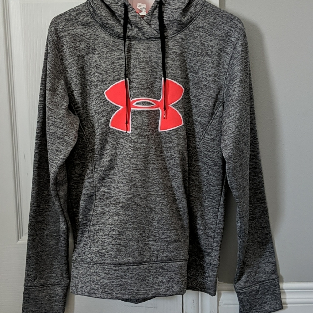 Under armour sweatshirt
